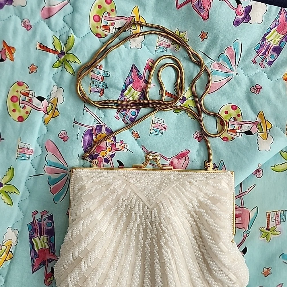 Purse - Picture 2 of 3